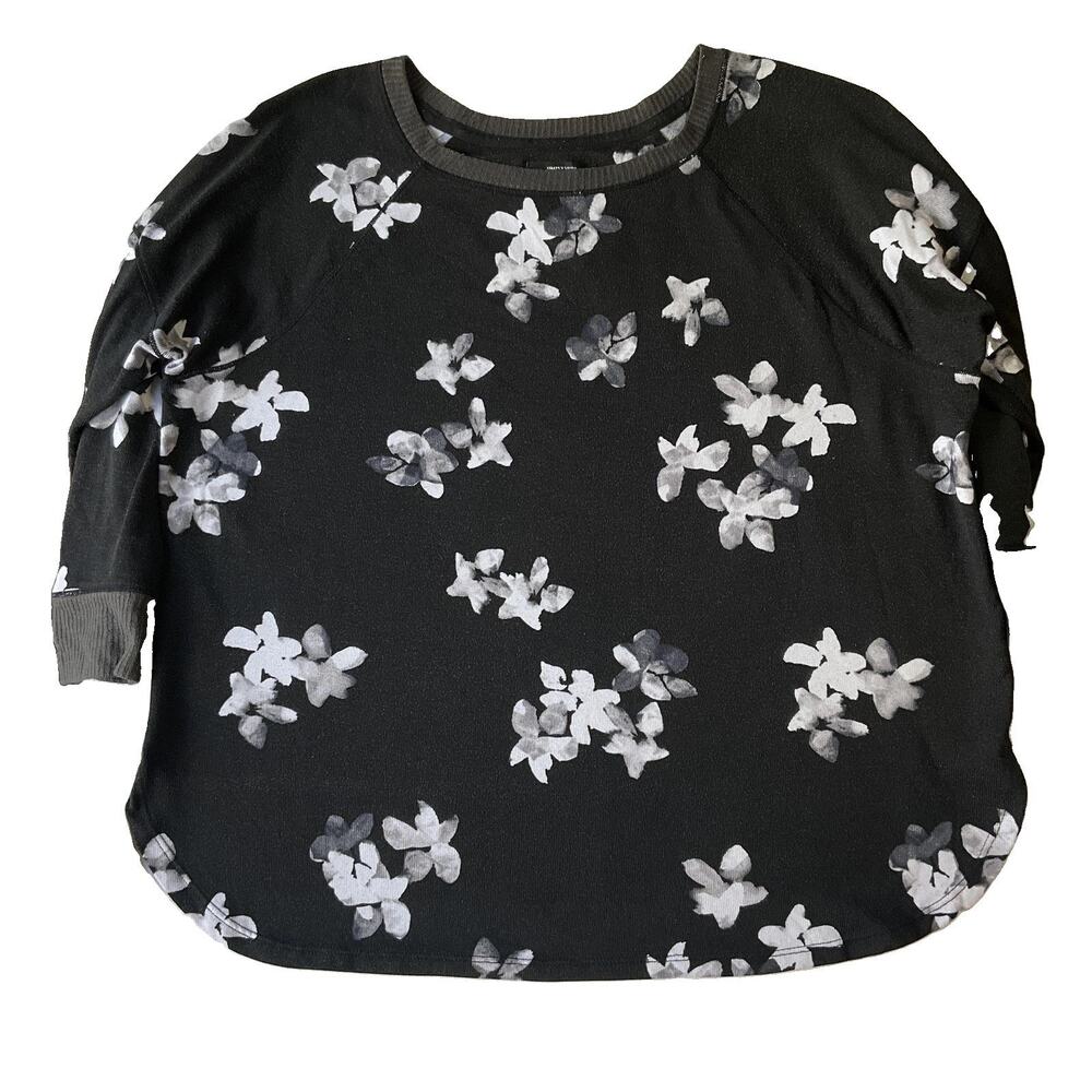 Simply Vera Wang Women Sweatshirt M Black Floral Long Sleeve Crew Neck